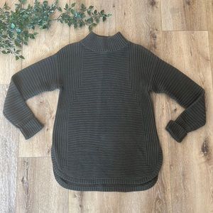 Akini Long Turtleneck Dark Green Knit Sweater Size Medium